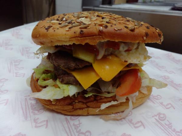 Mega burger